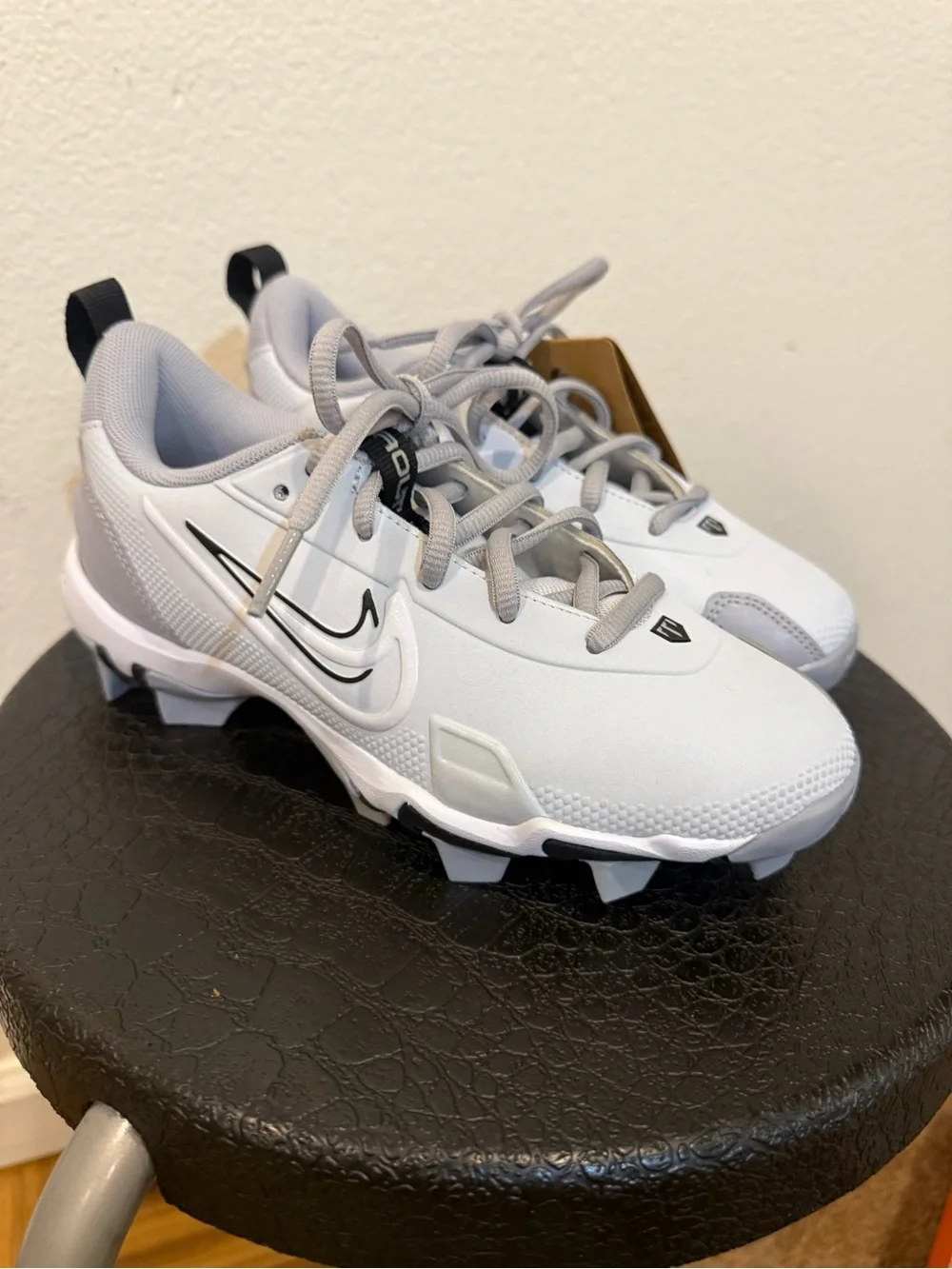 Nike Kids Force Trout 9 Keystone BG Light Gray Baseball Cleats